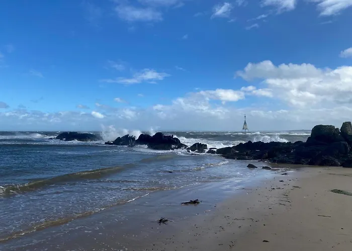 Sea View Upper Apartman *